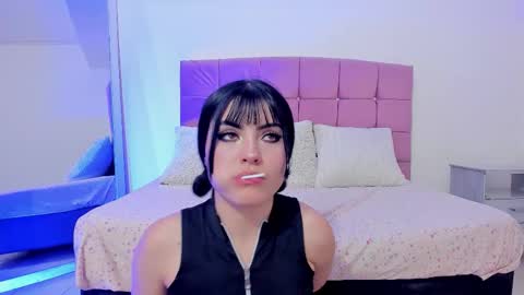 Sara online show from February 27, 9:03 pm