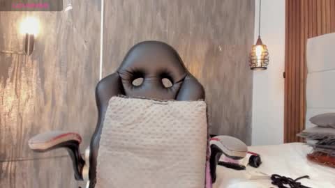   online show from November 27, 11:24 am