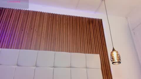   online show from April 7, 10:39 am