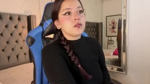 Sara online show from April 7, 12:51 pm