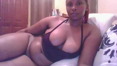 sarah_haggai online show from April 3, 7:01 pm