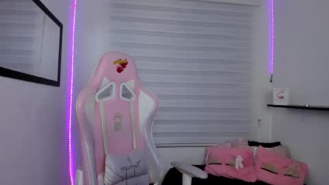 Sarah Ramirez online show from January 14, 3:22 am