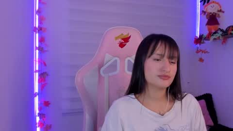 Sarah Ramirez online show from November 6, 3:12 am