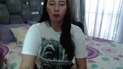 Lia online show from April 2, 2:25 pm