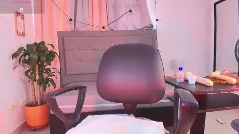 SARA online show from November 7, 1:06 pm