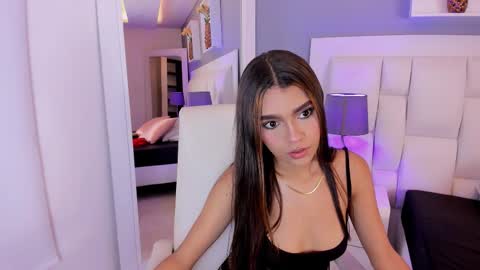 saranixxon online show from January 15, 4:29 am