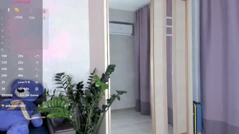 Snapshot of sarashine__ chatting on September 15, 8:05 pm Sara online show from September 15, 8:05 pm