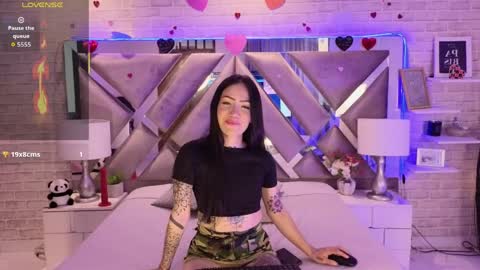 Sara  online show from March 28, 3:44 pm