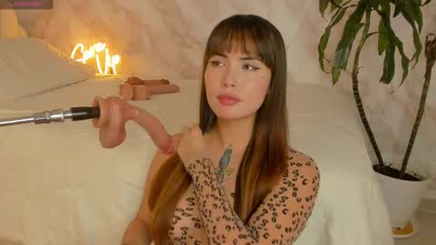 Snapshot of saravipper chatting on December 9, 3:18 am   - independient model online show from December 9, 3:18 am