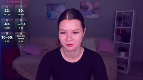 SaraVivid online show from June 11, 9:06 am