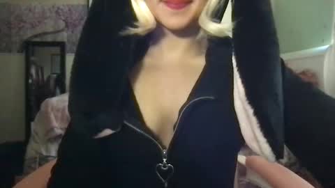 Snapshot of saraxcxo chatting on October 8, 5:28 pm saraxcxo online show from October 8, 5:28 pm