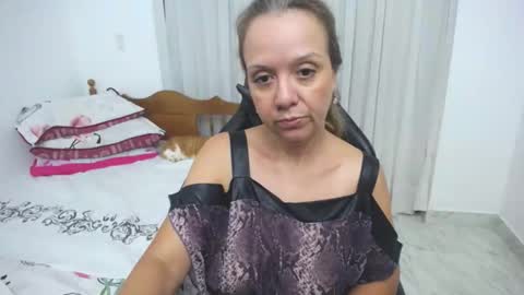 saray1221 online show from January 23, 11:26 pm