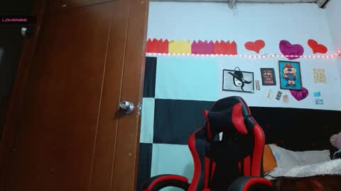 Sara Jimenez online show from November 18, 3:51 am