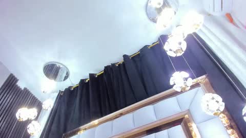 Snapshot of sarayroyse chatting on October 8, 8:57 pm Saray online show from October 8, 8:57 pm