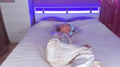 Sasha online show from February 5, 3:59 pm