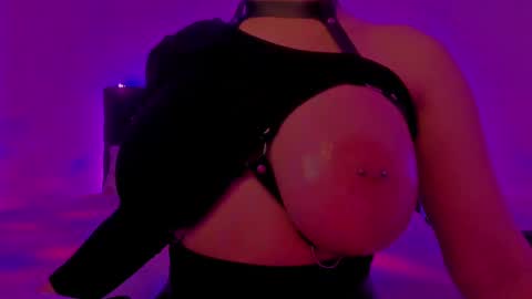   Sasha   online show from March 4, 7:08 am