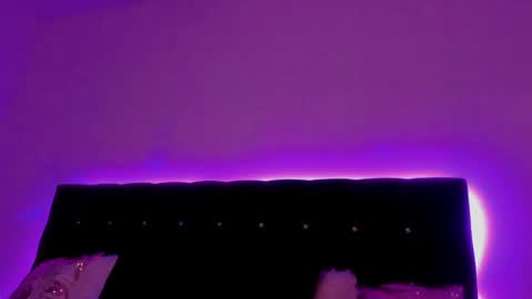   Sasha   online show from December 17, 7:07 am