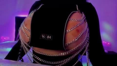   Sasha   online show from December 15, 7:02 am