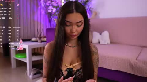 sashafererra online show from June 15, 8:20 pm