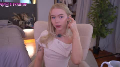 sashalore online show from April 1, 2:34 am