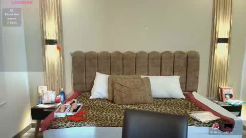 Snapshot of sasharosee2 chatting on September 22, 12:36 pm S A S H A R O S E online show from September 22, 12:36 pm