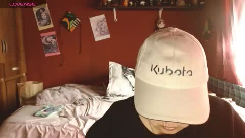 Snapshot of sasharosee2 chatting on October 12, 3:36 pm S A S H A R O S E online show from October 12, 3:36 pm