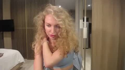 Sasha online show from November 1, 2:10 pm