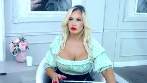 Sasha online show from October 6, 1:39 pm