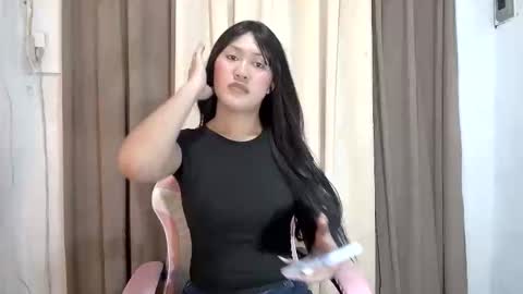 Snapshot of sassy_jenny8 chatting on October 17, 1:03 pm sassy_jenny8 online show from October 17, 1:03 pm
