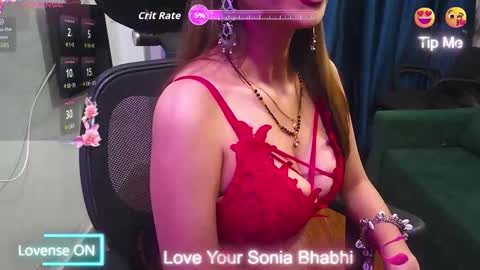 Snapshot of sassysonia chatting on October 15, 9:06 pm Sassysonia online show from October 15, 9:06 pm