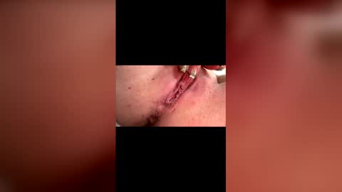 sassysquirtsmmm online show from May 5, 3:31 am