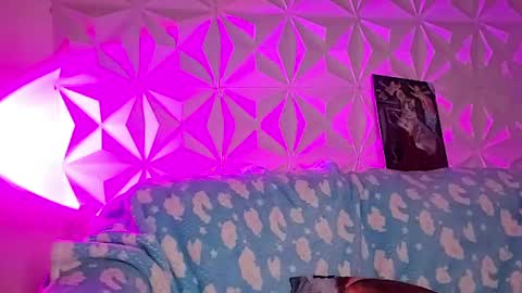 Gina George online show from April 18, 1:08 am