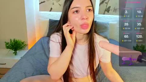 savannah_h online show from June 21, 8:24 pm