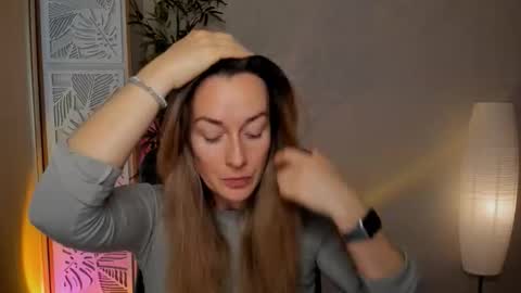 save the qween online show from February 26, 12:15 pm