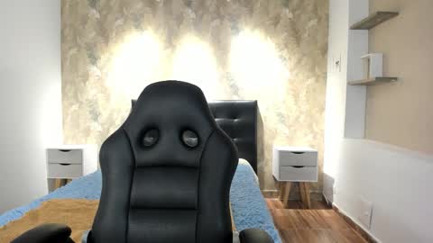 Saya Amaretto  online show from October 6, 8:13 pm