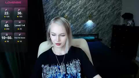 Anges online show from November 17, 3:07 am