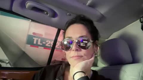 Good Girls Say Please...and Thank You online show from February 20, 4:41 pm