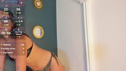 S C A R L E T  H online show from June 20, 2:15 am