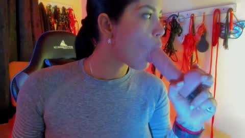 scarlet taylor kennedy online show from November 27, 12:46 am