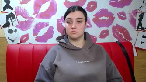 ScarletCargo online show from November 18, 6:03 am