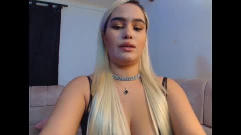 Alaia Domina online show from March 1, 1:05 am