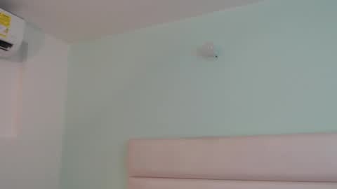 scarlet  online show from March 2, 11:17 am