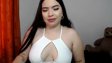 Scarlet online show from February 24, 7:45 pm