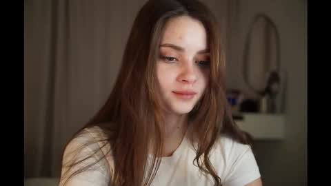 Scarlet online show from December 14, 6:03 pm