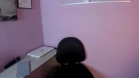 SCARLETT FOX  online show from January 19, 11:39 am