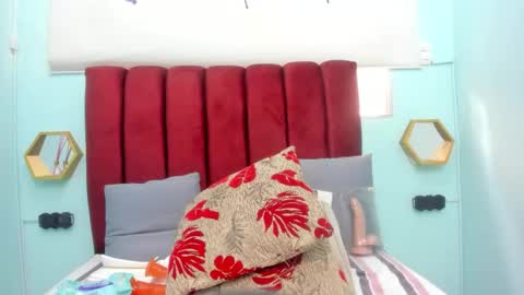 scarlett_fox20 online show from November 6, 2:01 pm