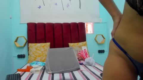 scarlett_fox20 online show from February 11, 2:07 pm