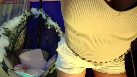 scarlett_lune online show from May 13, 12:39 am