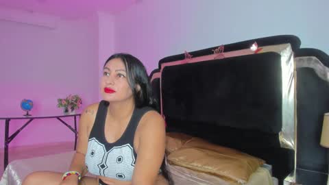 Snapshot of scarlettross_ chatting on December 18, 11:56 am Scarlett Ross  online show from December 18, 11:56 am