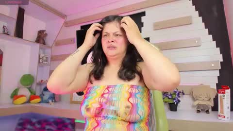 scarleth  online show from January 15, 4:24 pm